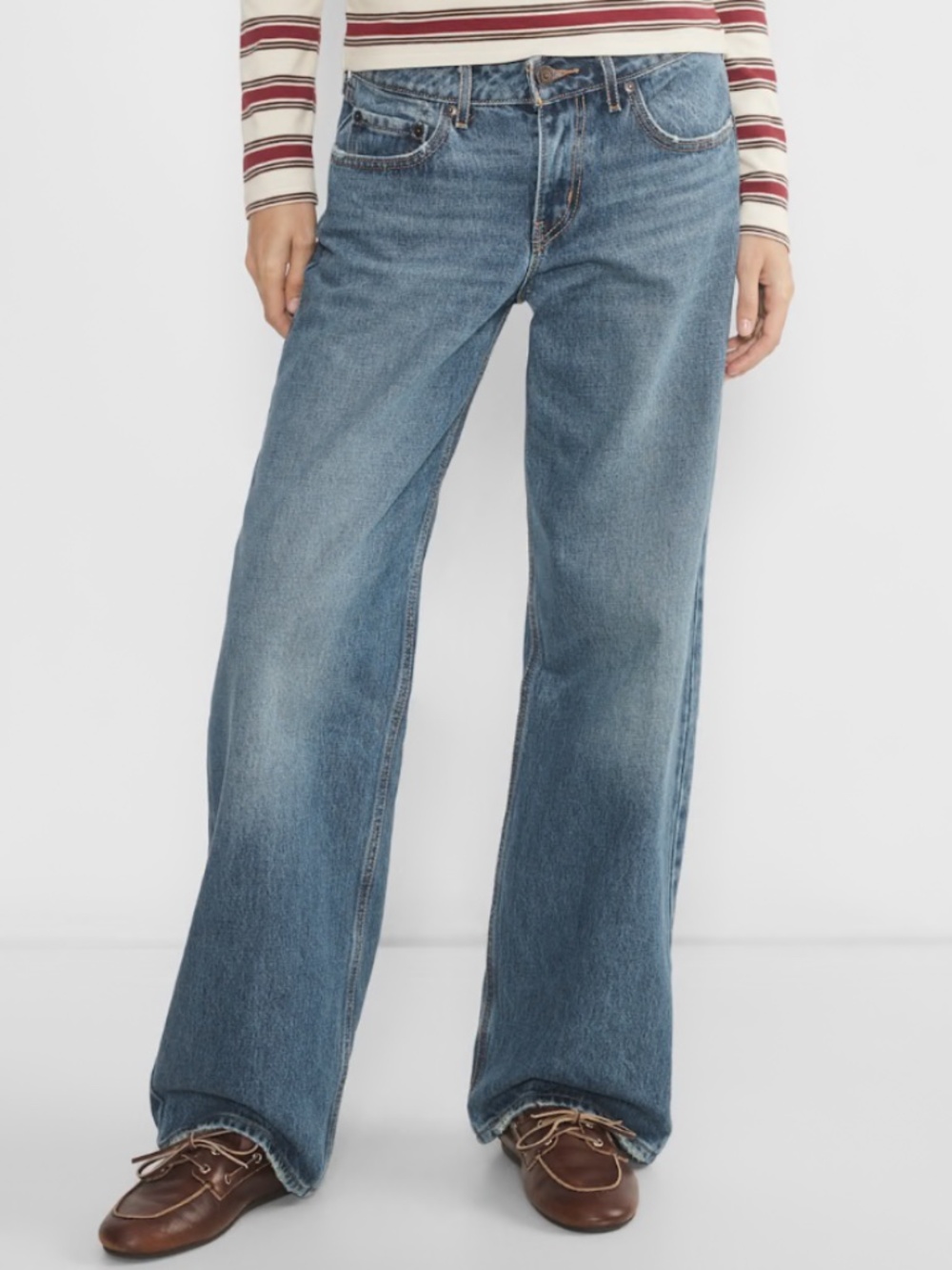 Levi's Women's Low Loose Jeans Size 31